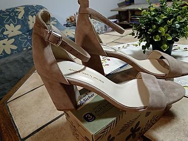 Sandale: Скроз нове оригинал сандале, преврнута кожа. Висина штикле 7 цм — 12