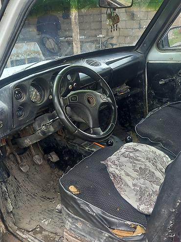 maşin satışı: LADA Niv təcili satlır Xüsusiyyətlər: - Daimi tam ötürücü (4x4) – — 6