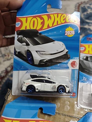 labubu купить бишкек: Продаю Hot Wheels, коллекционные машинки в количестве 4х шт . могу — 2