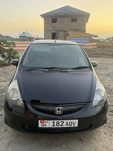Honda Fit: 2002 г., 1.5 л, Автомат, Бензин, Хетчбек lalafo.kg да Honda Fit: 2002 г., 1.5 л, Автомат, Бензин, Хетчбек
