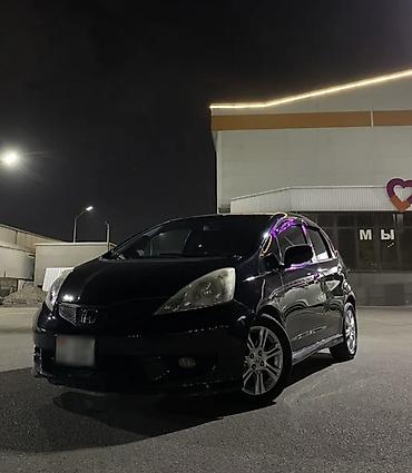 вито бампер: Honda Fit: 2017 г., Автомат, Бензин, Хэтчбэк — 1