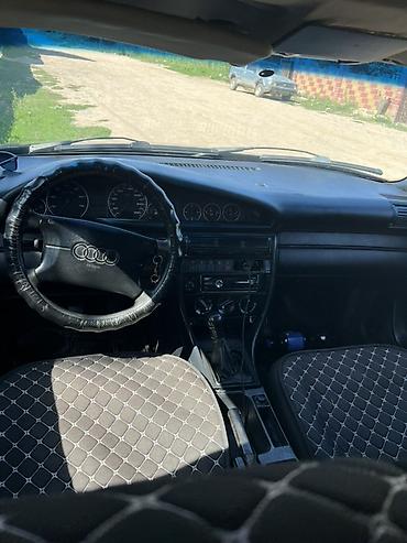 Унаа сатуу: Audi 100: 1996 г., 2.6 л, Кол менен иштөөчү, Бензин, Седан — 4