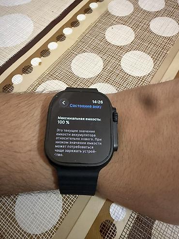 agilli saat: Apple Watch Ultra üslubunda ağıllı saat, 49 mm qara korpus və qara — 2
