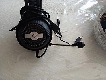 gaming noutbuk: Qulaqlıq-mikrofon (headset) - Üst-üstə örtən (over-ear) dizayn — 1