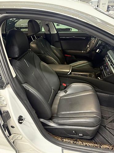 стабил: Hyundai Grandeur: 2022 г., Седан — 4