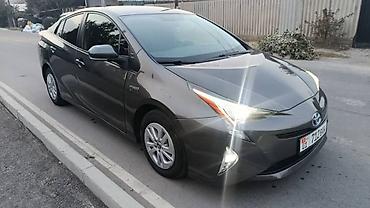 маш: Toyota Prius: 2017 г., Гибрид, Лифтбек — 3