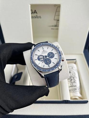 Классические часы: Omega Speedmaster Professional Moonwatch Версия Silver Snoopy Award — 1