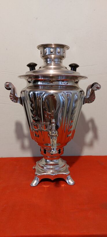 Digər çaydanlar: Klassik samovar dəsti - Material: cilalanmış metal korpus (gümüşü və — 11