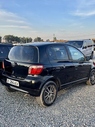 camry 50 xle: Toyota Yaris: 2001 г., 1.3 л, Автомат, Бензин, Хэтчбэк — 4