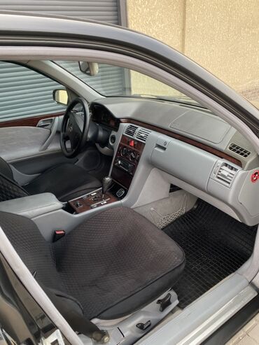 Mercedes-Benz: Mercedes-Benz E-Class: 2000 г., 3.2 л, Типтроник, Бензин, Седан — 8