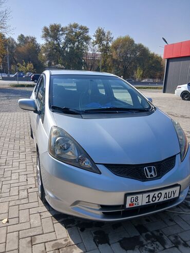 машина кж ош фит: Honda Fit: 2010 г., 1.5 л, Автомат, Бензин, Хетчбек