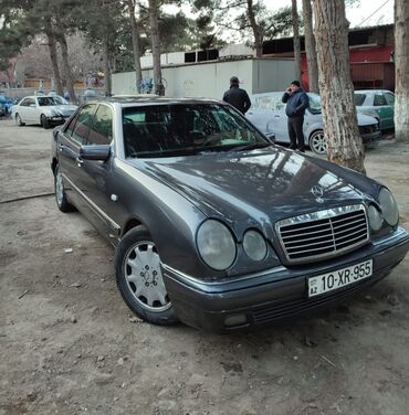 vuruq masinlar satilir: Mercedes-Benz 300: 3 l | 1996 il Sedan