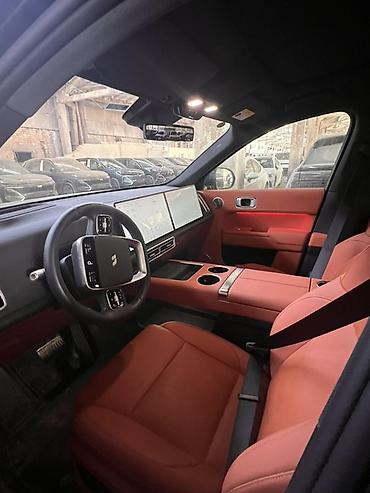 byd e9 1: Lixiang L9: 2024 г., 1.5 л, Автомат, Электромобиль, Кроссовер — 5