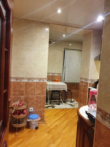 Köhnə tikili: Bakı, 2 otaqlı, Köhnə tikili, m. Gənclik, 70 kv. m — 10