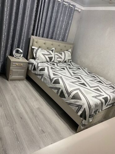 Долгосрочная аренда квартир: 3 комнаты, С мебелью полностью — 12