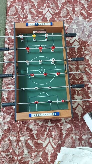 продаю связи с переездом: Настольный футбол (кикер), компактная настольная версия at lalafo.kg продаю связи с переездом: Настольный футбол (кикер), компактная настольная версия