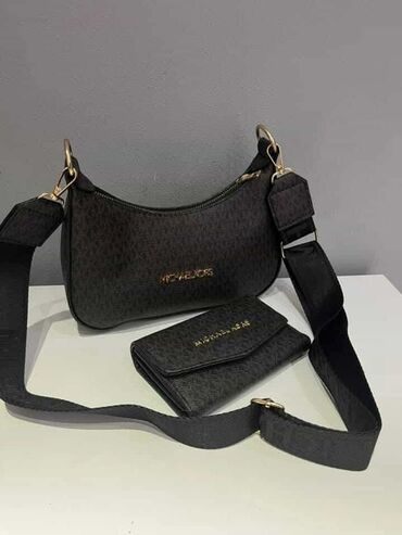 Torbe: ✅Torbe replike - Više modela: kompaktnа crossbody torba sa prednjim — 26