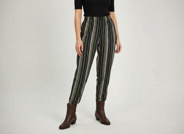 spodnie w paski pull and bear: Spodnie damskie, rozmiar M