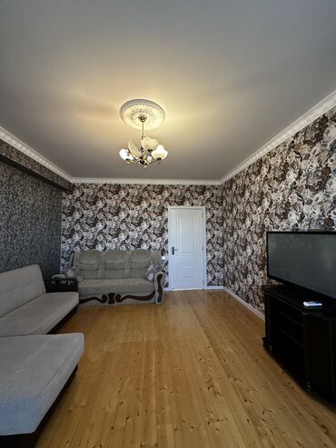 Yeni tikili: 3 otaqlı, Yeni tikili, 93 kv. m — 2