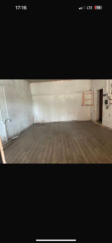 сдаётся магазин в аренду: Сдается помещение в аренду,под склад и шелкография, 18000сом по адресу