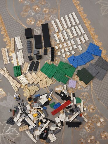 Lego satilir detallar