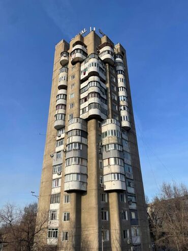 Продажа квартир: 2 комнаты, 66 м², Индивидуалка, 13 этаж, Косметический ремонт