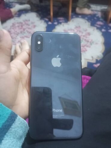 Apple iPhone: IPhone X, Б/у, 64 ГБ, Черный, Чехол, 100 %