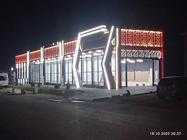 Фасадные сэндвич панели: Архитектурные фасадные панели и световые элементы для коммерческих — 15