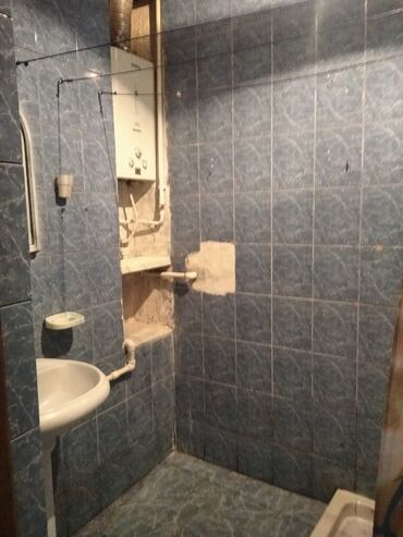 Uzunmüddətli kirayə mənzillər: Stalinka daş bina azadlıq metrosuna piyada 8 10dəq məsafədə qazı suyu — 5