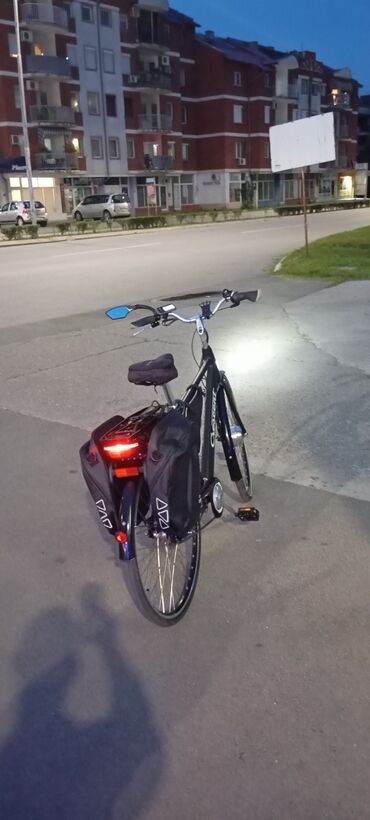 plisana suknja crne bojecine: Na prodaju Električna Bicikla u ekstra stanju . Bicikla može da pređe