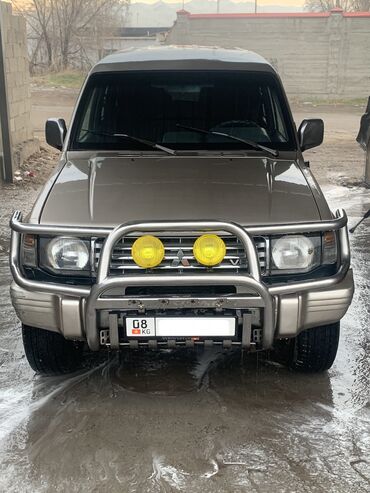 Mitsubishi: Mitsubishi Pajero: 1992 г., 3 л, Автомат, Бензин, Внедорожник