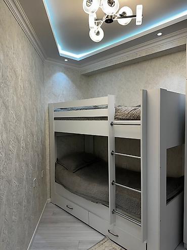 İkimərtəbəli uşaq çarpayıları: Oğlan və qız üçün, Yeni, Çarpayı, Matras ilə, Siyirməli — 10