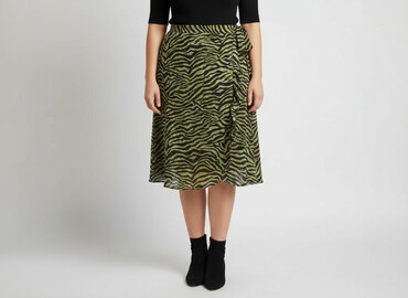 spódnice basic czarne: BPC Selection, Women`s skirt, size XL