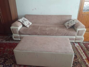 divan kreslo iwlenmiw: 2 divan, 2 kreslo, 1 jurnalni. Yaxşı vəziyyətdədir