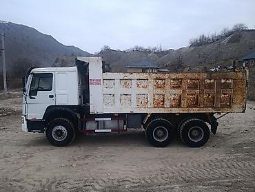 Грузовики: Грузовик, Howo, Стандарт, Б/у — 4