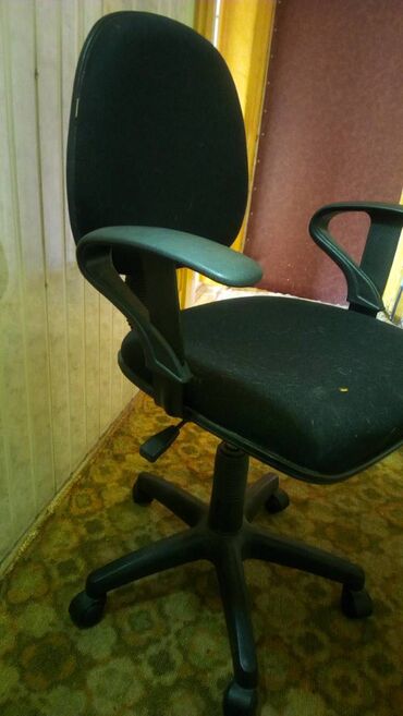 Кресла: Игровое кресло, Б/у