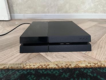 ps4 pro продам: Игровая консоль Sony PlayStation 4 (оригинальная версия, CUH-10xx) — 2