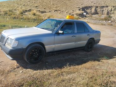 дтп машина: Mercedes-Benz W124: 1994 г., 2.2 л, Механика, Бензин, Седан