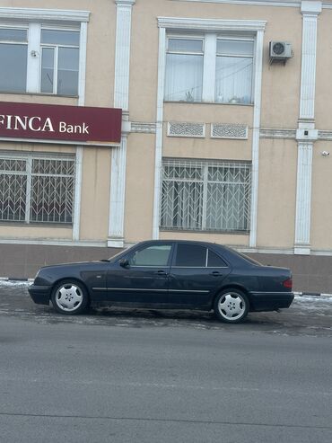 Mercedes-Benz: Mercedes-Benz E-Class: 1997 г., 3.2 л, Автомат, Бензин — 1