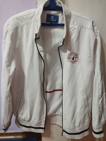 белые мужские куртки: Куртка цвет - Белый