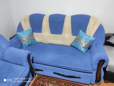 Satılır divan iki kreslo. istifadə olunub,tecili evden çıxmalıdır. 150