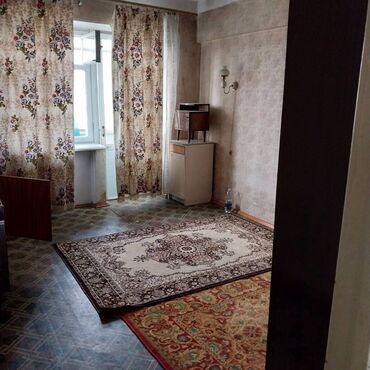 пишпек квартира продаю: 2 комнаты, 50 м², Индивидуалка, 3 этаж, Старый ремонт