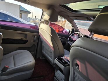 Kia: Kia Carnival: 2019 г., 2.2 л, Автомат, Дизель, Минивэн — 12