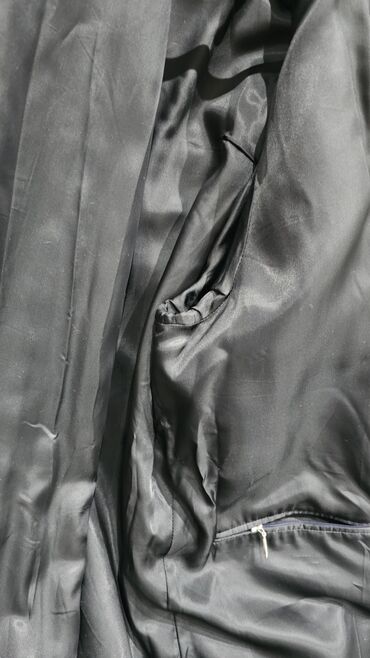 Kaputi i mantili: Muški dugi kaput od vune, tamnoplave boje, sa klasičnim kragnom i — 9