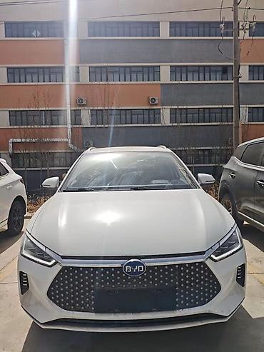 Другие детали салона: Электромобиль (кроссовер) — комплектация высокая Пробег 59 тысяч сох — 6