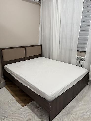 bunk bed: Двуспальная кровать с матрасом 160×200. - Размер спального места — 1