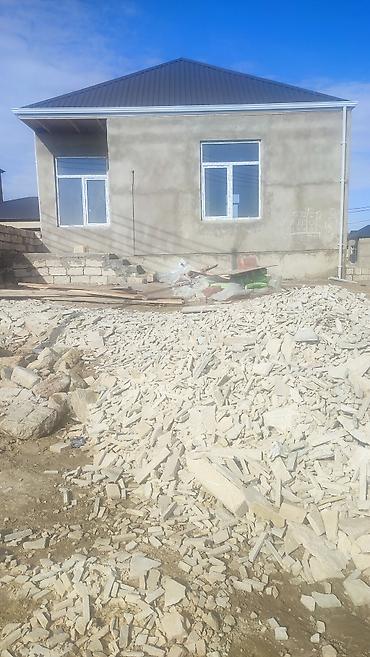 qarayev: Suraxanı 3 otaqlı, 80 kv. m, Təmirsiz — 2