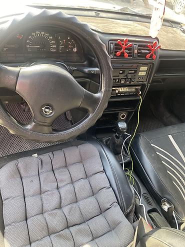 люки крыши ремонт: Opel Vectra: 1993 г., 1.8 л, Механика, Бензин, Седан — 4