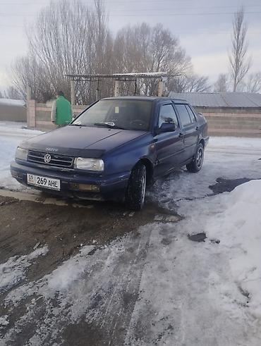 Volkswagen: Volkswagen Vento: 1994 г., 2 л, Механика, Седан — 1