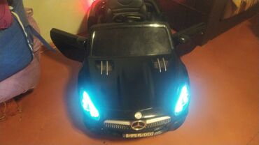 uşag maşınları: Uşaq üçün elektrikli minik maşını – Mercedes-Benz SL500 dizaynı, qara